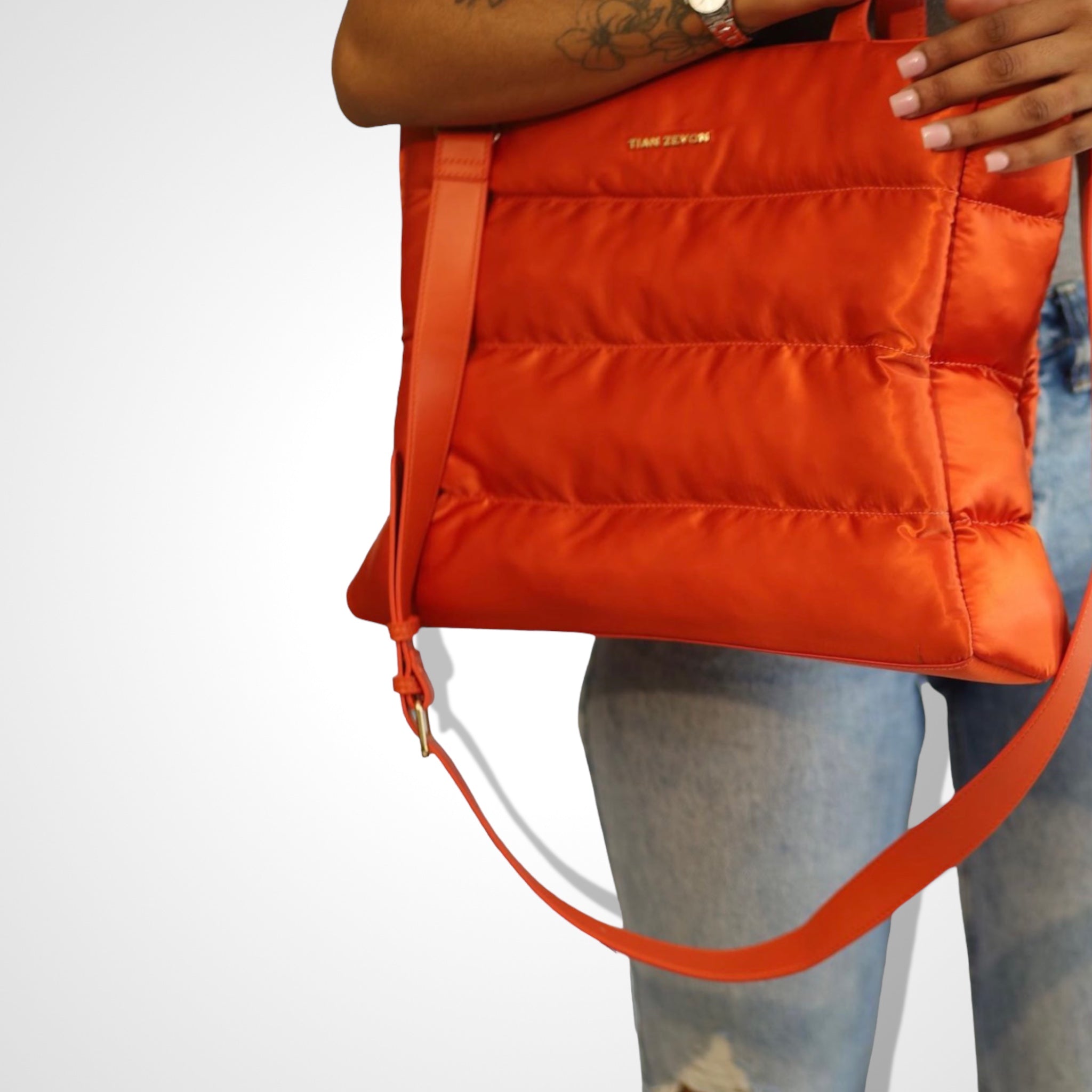 Rhyan Grande puffer bag- Dawn Orange